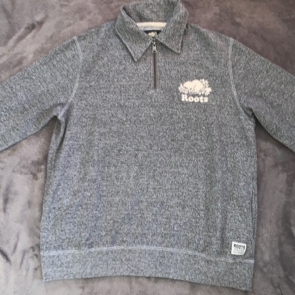 ROOTS quarter zip sweatshirt, salt pepper beaver logo